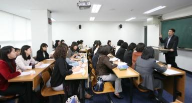 대학원 우수동문 대상 장학금 수혜자격 확대조정