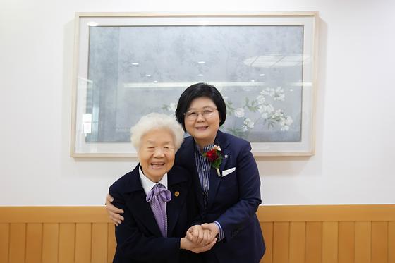 숙명 문인회 시상식 참석